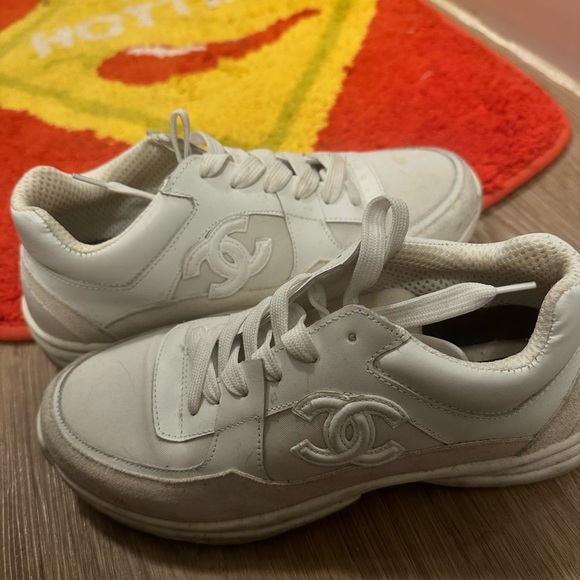 CHANEL White Sneakers - Picture 1 of 1